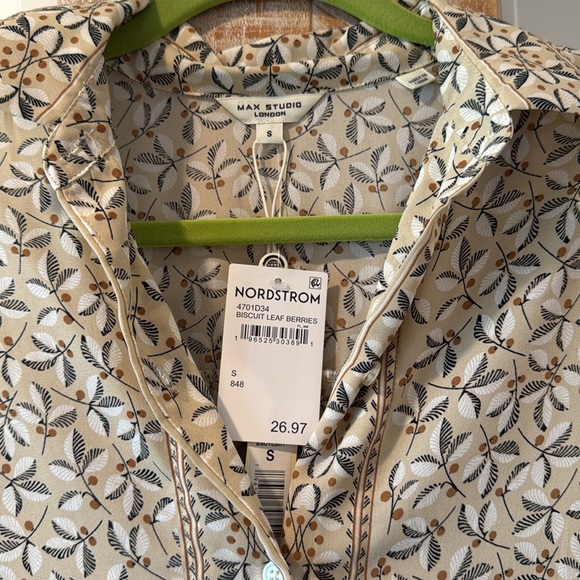 NWT Max Studio button up shirt - Picture 2 of 4